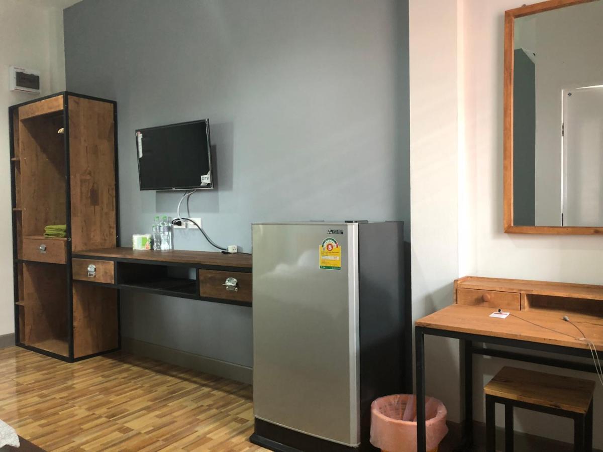 Sp Home Bangsaen Екстериор снимка