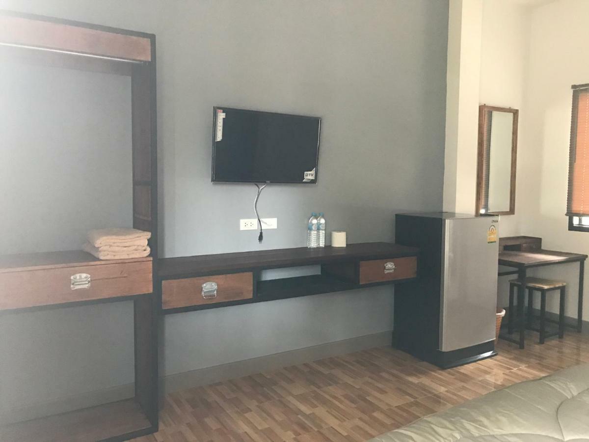 Sp Home Bangsaen Екстериор снимка