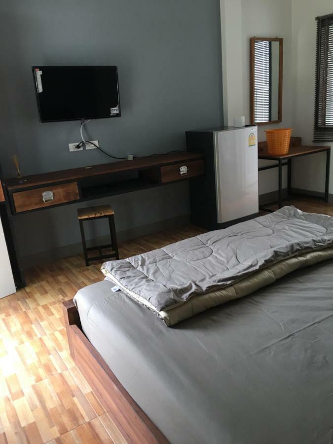 Sp Home Bangsaen Екстериор снимка