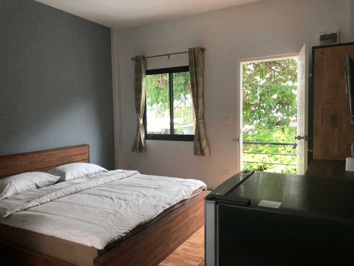 Sp Home Bangsaen Екстериор снимка