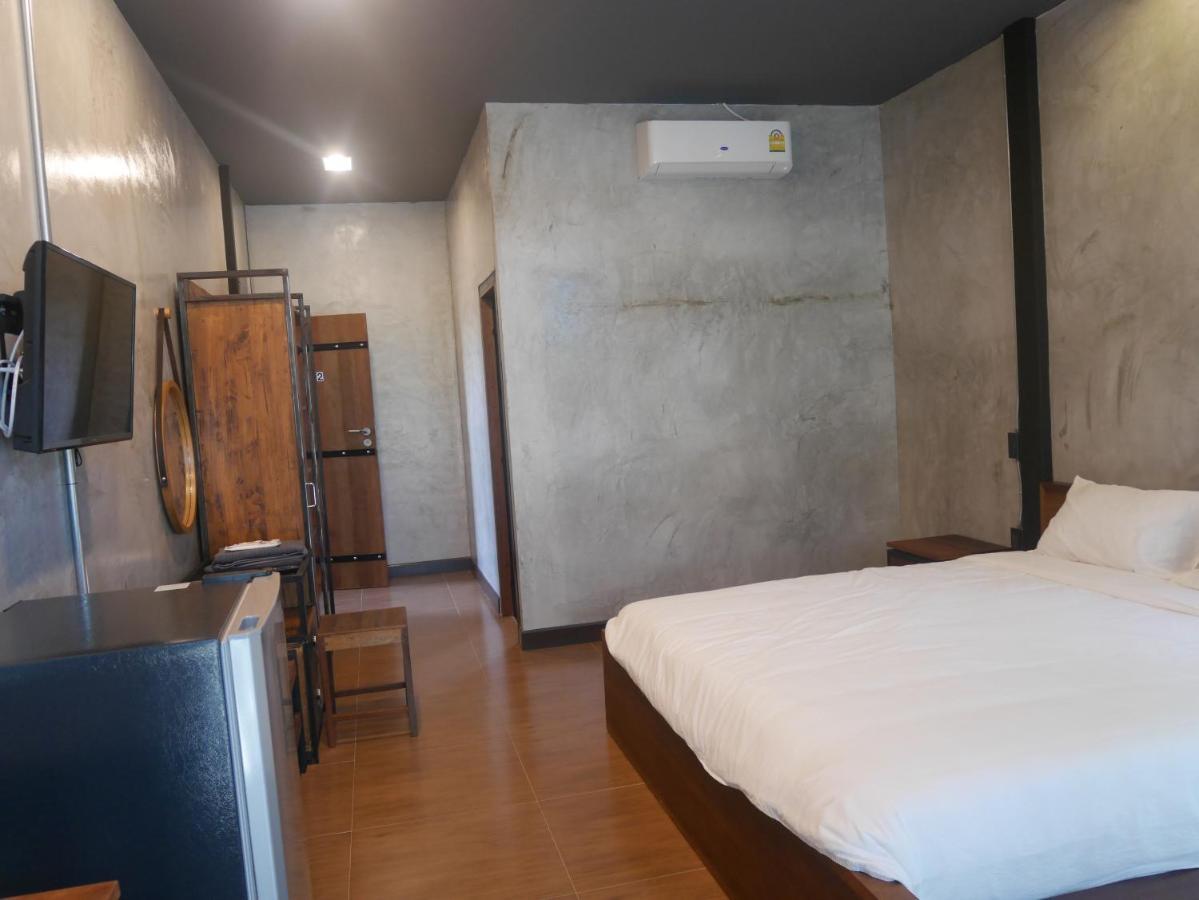 Sp Home Bangsaen Екстериор снимка